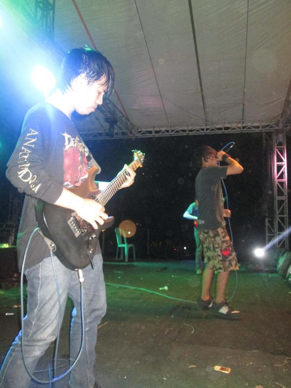 DEATHMETAL_DOS's tweet photo. http://t.co/UgbhSENY5R