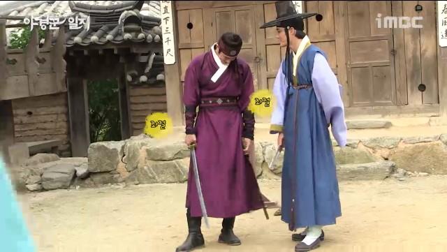 Buv3OWyCMAIVsHR.jpg:large