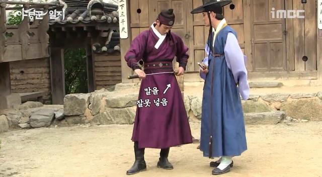 Buv3OcsCAAAfTrU.jpg:large