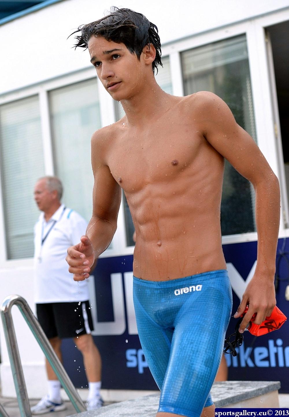 dublins gay scene teen swimmers chat no gay