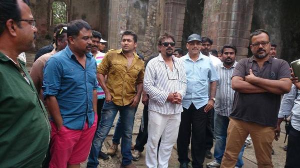 KollywoodCinima's tweet photo. #Anjaan #KC Pic 10 #Suriya @Samanthaprabhu2 @ThirrupathiBros @Dhananjayang @dirlingusamy @santoshsivan @Sathish_Klcc http://t.co/tK4G1lR59g