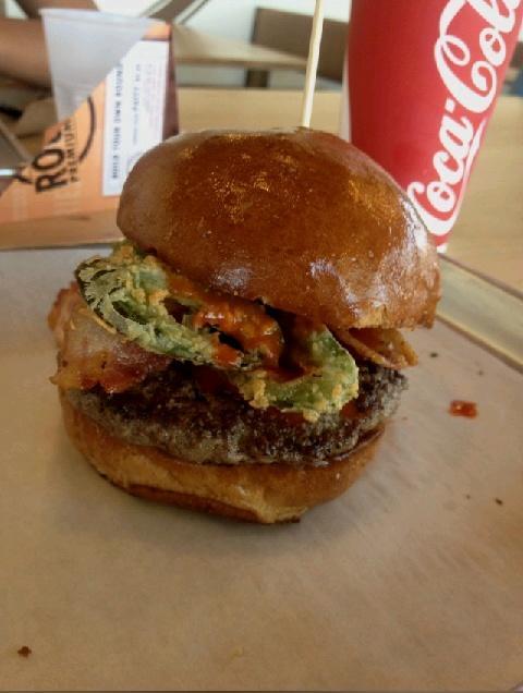 GEOVANIJB's tweet image. Rounds burgers