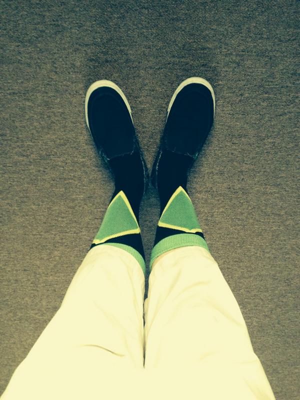 djtrichrome's tweet photo. I love socks! #RastaSocks #roots #Sanuk http://t.co/EmoxYfypMJ