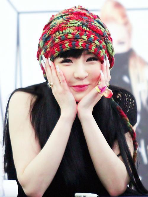 jb_Queengrande's tweet photo. I miss that smile :( #staystrongbom #rightbesideyou http://t.co/uBZjVlqpJb