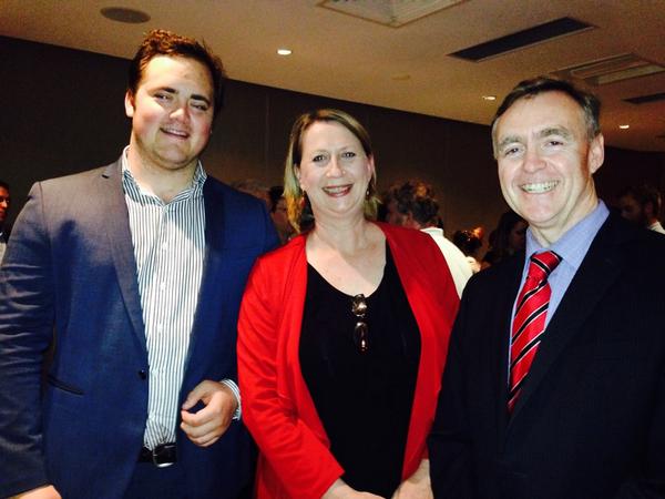 SharonBirdExMP's tweet image. Joining @senatorchrisketter &amp;amp; @joshmillroy Uni of Queensland Student Union panel on Higher Educ #AbbottDebtSentence