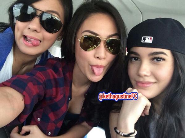 ChelLauvers's tweet photo. Mau fto originalnya dong"@kethagustineFC: [9] @NasyaMarcella @michellalemieux #JakartaLoveStory #HUTRCTI #kethpic http://t.co/8cSr97wBjp"