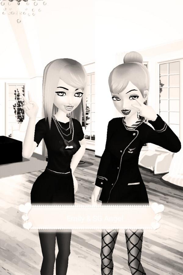 iamemilylloyd tweet picture
