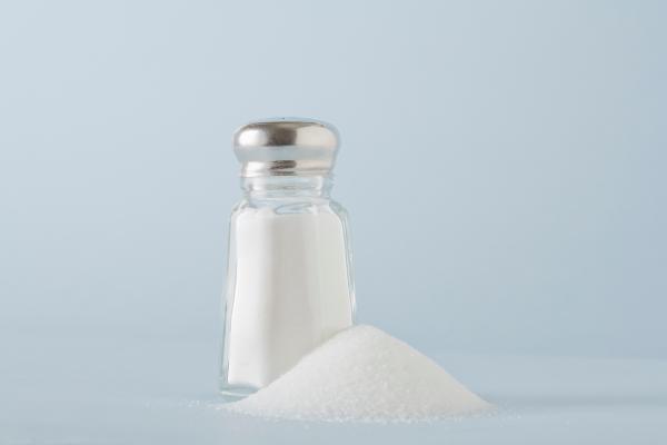 HealthwithKWC's tweet photo. How much salt is too much or too little - finding the right balance. http://t.co/ajwpDVuzin http://t.co/Qee74WPSRG