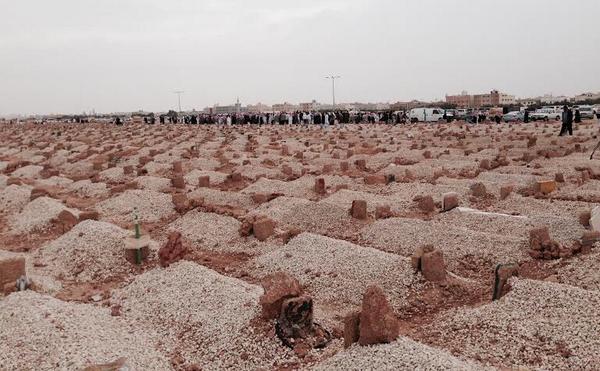 Hamad_987's tweet photo. اللهم برد عليهم قبورهم واجعلها روضة من رياض الجنه واغسلهم بالماء والثلج والبرد #هذاب_الجوبان http://t.co/HF0TPkpSql