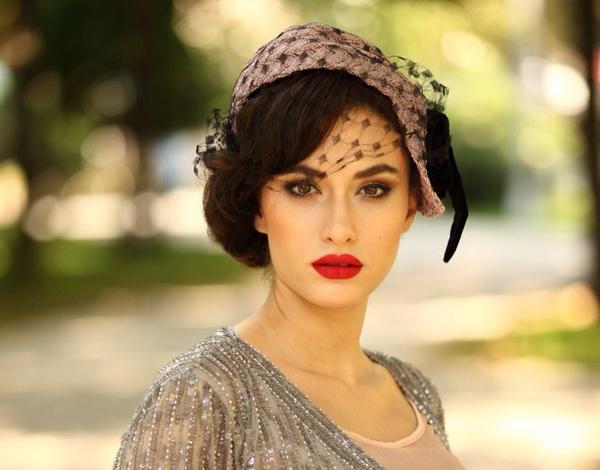 Hande Doğandemir yeni projeleri değerlendiriyor, kaliteli bir projede hayranlarıyla buluşmak için  sabırsızlanıyor.