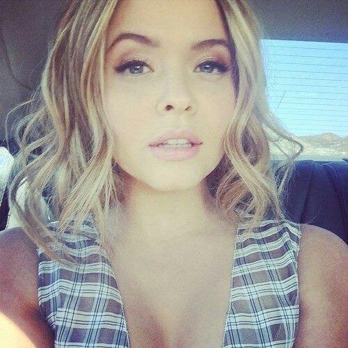 itsBrookeCollin's tweet photo. ..cause two can keep a secret if one of them is dead 🙈 http://t.co/tzEWRo80bI