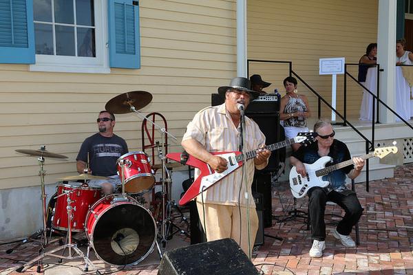 Fat Trout Whisky tweet media