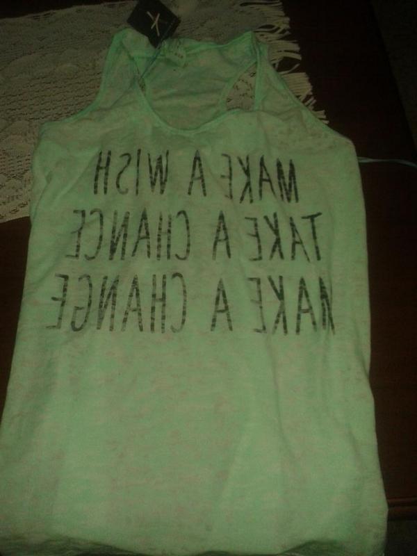 laacarmela's tweet photo. Miii primer regalitooo de mi ermanoo @oze_emsi  tqq graciasss pelolo http://t.co/ub7ec9MiFv