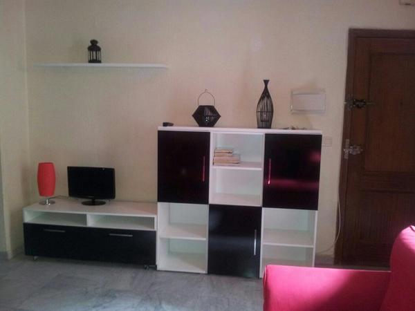 PisoAlameda's tweet photo. Todo está decorado de forma moderna (tipo IKEA), los muebles son todos nuevos, sofás comodísimos, luminoso, amplio 😁 http://t.co/lXoKlRXfsk