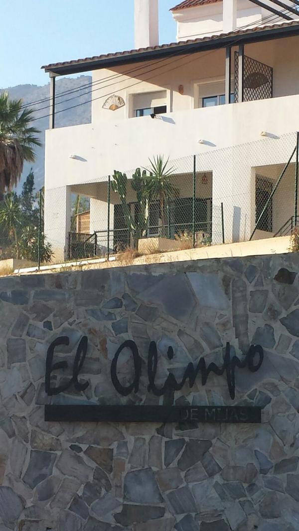 PazosAcevedo_ES's tweet photo. Adosado en #Alquiler en #Mijas, 3 dorm, 2 baños, parking. 550€ incluye agua y luz 625 425 569 - info@pazosacevedo.com http://t.co/xctVlf9yvC