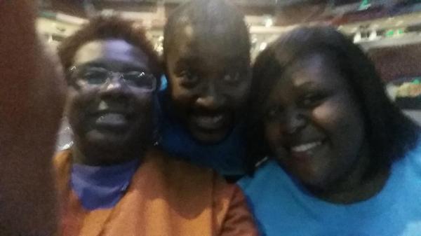 lashondao86's tweet photo. We ready we ready # employeeChoir #roconvocation http://t.co/OybApjJSxS