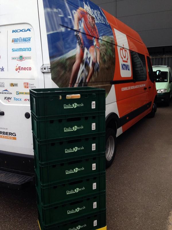 Gelukkig krijgen onze MTB mannen ook volgende week weer te eten "<a href="/TimHeemskerk/">Tim Heemskerk</a>: Bevoorrading! <a href="/Dailyfreshfood/">DailyFreshFood</a> ”