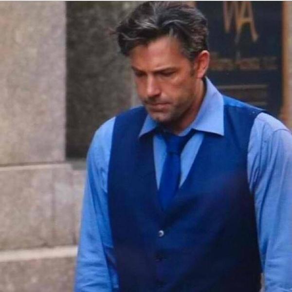 JBWEBTV's tweet photo. #HYPE Michael Uslan confirmed Ben Affleck's #Batman will be in his #mid40 @BatmanvSuperman http://t.co/By7iwvUxzW