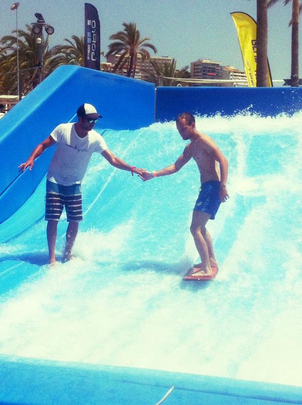 SolHouseCalvia's tweet photo. Are you willing to try our waves and it's your first time? Don't panic! Our #FlowCrew will teach you.
#socialwave http://t.co/DmIRXmJZmY