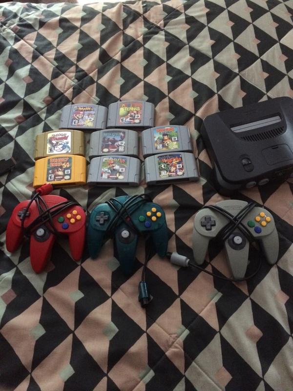 Liam_the_Kid's tweet image. Final touches for college packing #packingdoneright #supersmashbrosfordays