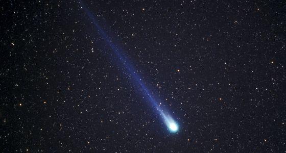 el_pais's tweet photo. La madrugada del 12 al 13 tenga preparado su deseo http://t.co/FDhawgWMfs Diez sitios para ver la lluvia de estrellas http://t.co/CWZbZoAw4r