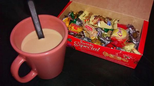 NicoBach25's tweet photo. #cafesiitooo?#moniargento http://t.co/7fAoERhY9a