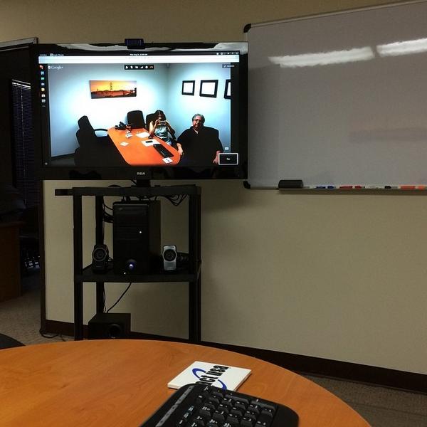actusa's tweet photo. Getting ready for a google hangout #actusa #thousandoaks #networkservices http://t.co/1iskRJb0V6