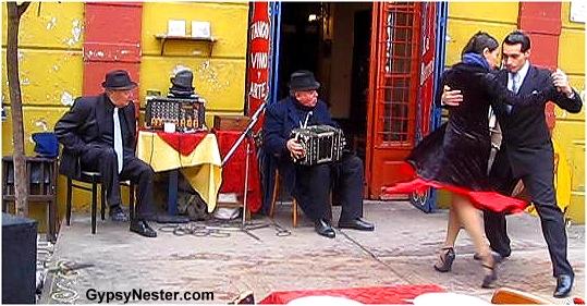 gypsynester's tweet image. 7 Things Not to Miss in Buenos Aires! bit.ly/1dKPLpD  #travel #argentina #lp