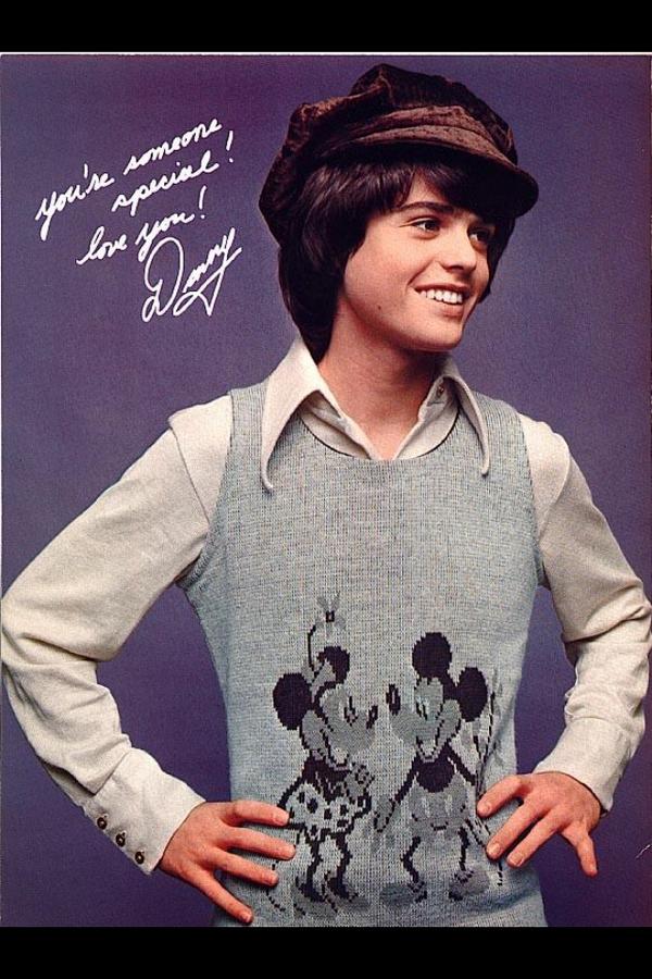 donnyosmond's tweet photo. "@mzcaroljean: #ManCrushMonday! This week it's my long time crush...wait for it.....@donnyosmond!! http://t.co/l0j72cQ1gJ"

Thanks Carol. :)