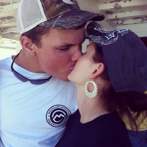wells_kelli's tweet photo. I'm crushing again on my love! This boy means the whole universe to me. I love you babe! 🌍❤️😘 @DeerWarren http://t.co/t8NURlPeCj