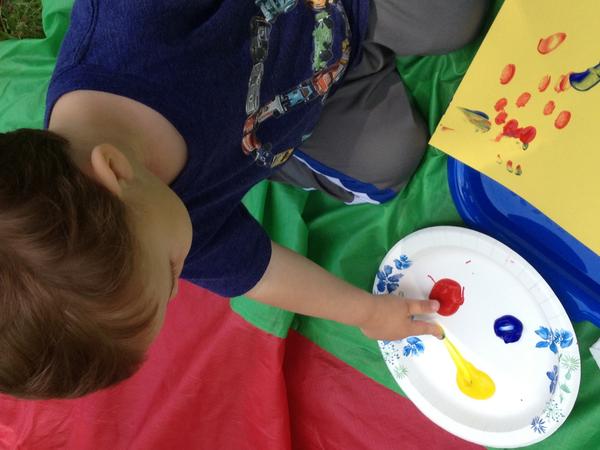 ThePlayChamps's tweet photo. We did fingerpaints &amp; got super messy! Want to join the fun? Enroll now &amp; Save! Share your pics here! #messyisfun http://t.co/PfxUYI23z9
