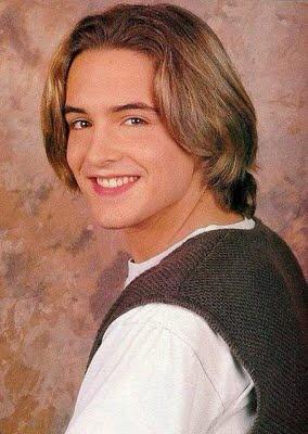 Happy birthday shoutout to Will Friedle otherwise known as Eric Matthews 