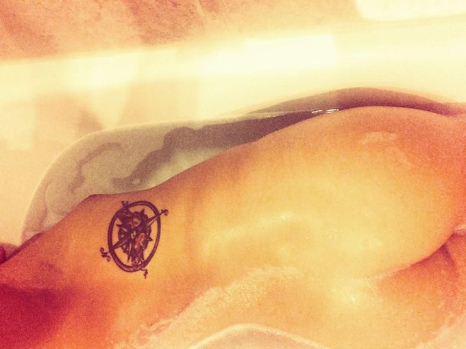 Bath time after an awesome shoot! In LA till the 18th so book me @FOXXXMODELING :D http://t.co/ieLKA<a href="/tag/sexysaturday"class="tags"><span>#sexysaturday</span></a>