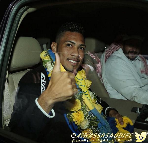 #ALNASSR new Brazilian striker Hernane @BrocadorHernane arrived at KKI Airport in Riyadh few moments ago. #NFC