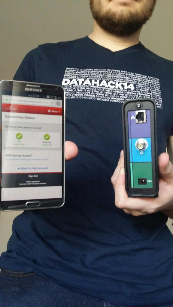 ImmortalDevs's tweet image. Amazing new "wireless modem" from @comcast #Comcast #comcastsux #comcastfails #fail