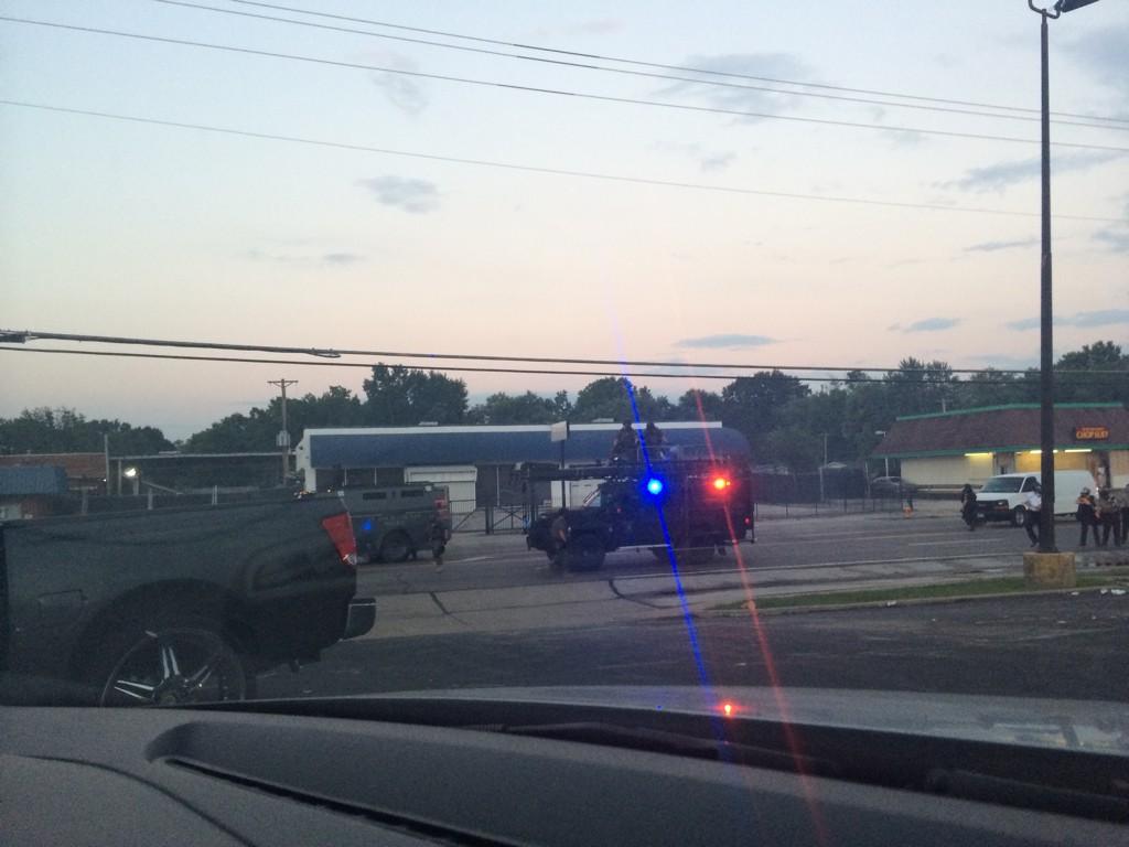 BuzMwGAIgAAACau.jpg:large