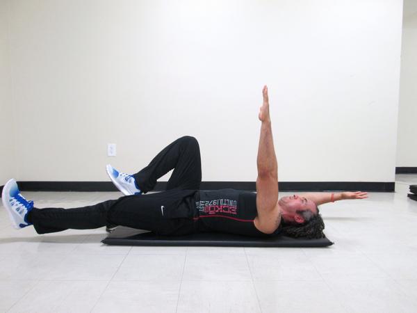 millarfit's tweet image. Lower back #exercise2- dead bug #healthyliving #lifestyle #entrepreneur #bodybuilding #nutrition #weightloss #gym