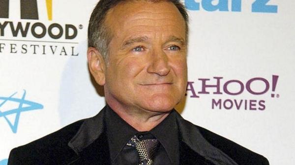 Bell_LetsTalk's tweet image. Depression and suicide claim another bright light. Thanks for the laughter #RobinWilliams.