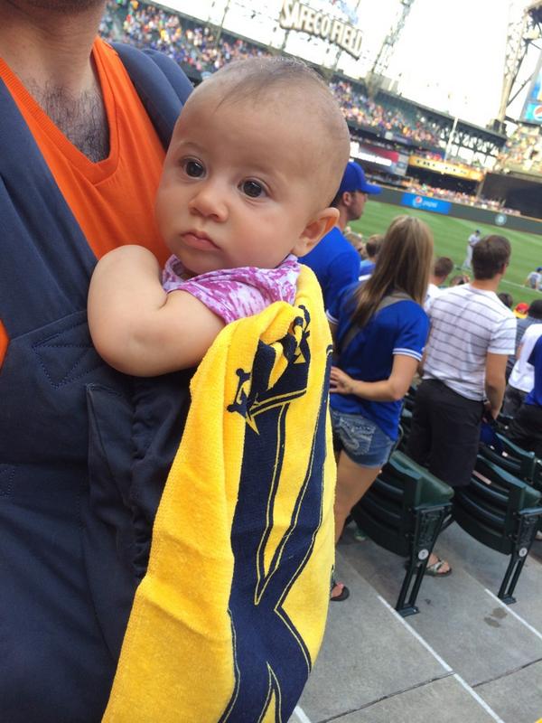seabecs's tweet photo. Hail the king!! #GoMariners #mariners http://t.co/8I0MLtnBaj