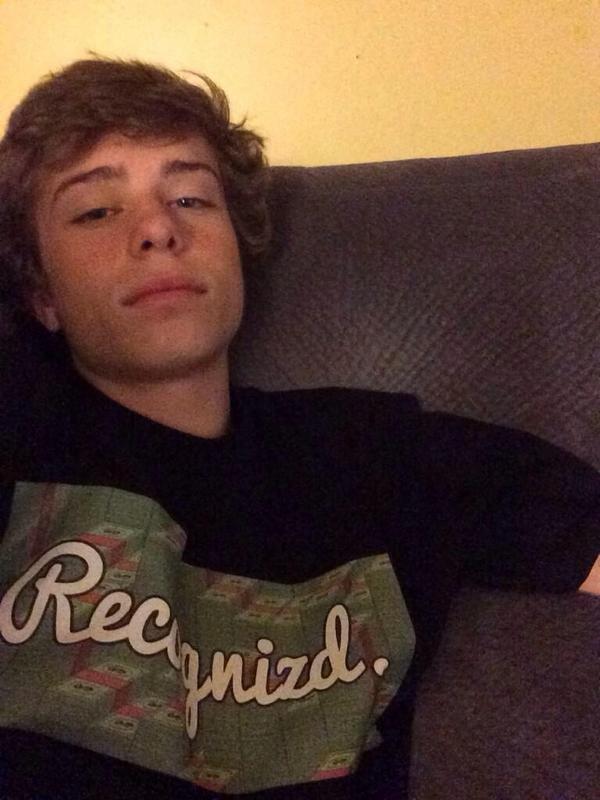 tbhjackdaiI's tweet photo. @JackDail my face when I realize you still don't follow me #askjackdail http://t.co/0WmVHAvd2i