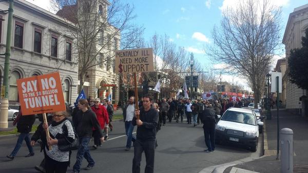 BgoAddy's tweet photo. Hundreds of protesters are marching down View St protesting against the federal budget. http://t.co/HI649USvry http://t.co/G8WGWcxhv6