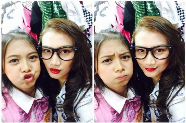 F_FeniJKT48's tweet image. Semangat buat hari ini ^^ foto sama teh @melodyJKT48 ;;) sayang kalian&amp;lt;3 Laaf!!!!