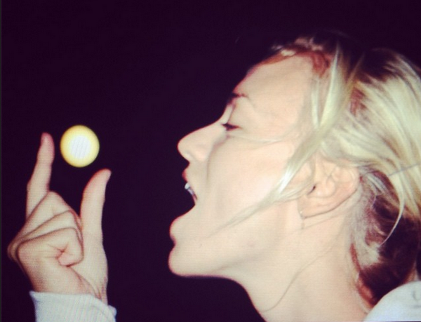 CarmichaelFan's tweet photo. just.. just.... @Y_Strahovski http://t.co/gbS5310sMc