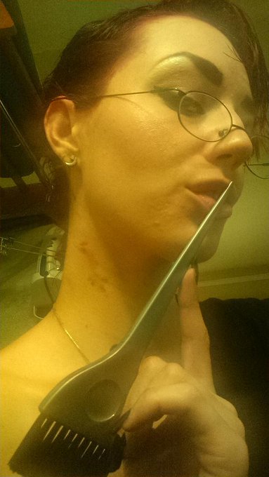 Is that a hickey, or are you just dying your hair? ;) #hotelhair #latenightbeauty #isthatyournaturalcolor<a href="/tag/hotelhair"class="tags"><span>#hotelhair</span></a><a href="/tag/latenightbeauty"class="tags"><span>#latenightbeauty</span></a><a href="/tag/isthatyournatura"class="tags"><span>#isthatyournatura</span></a>