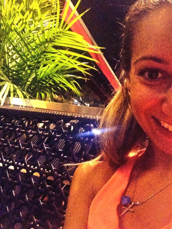 irini_xo's tweet image. I felt like I was on vacation 🌴 #fakepalmtree #ohwell