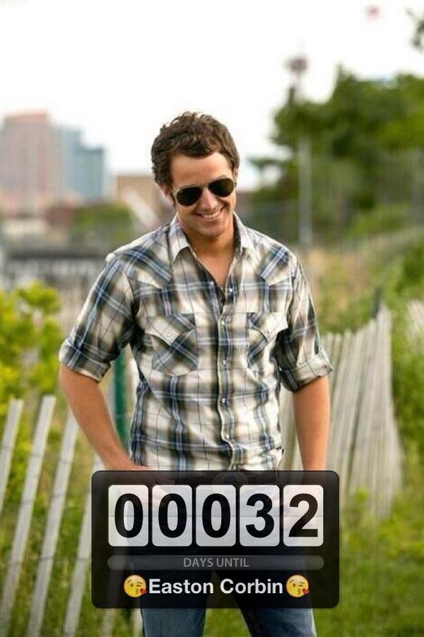 ECFans1's tweet image. 32 more days @eastoncorbin I ❤️ u