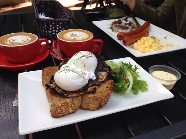 rebizzzle's tweet photo. Had brunch at Chock Full of Beans last Saturday. Decent, but a little inconvenient to get to. http://t.co/b6hXVXjUFW