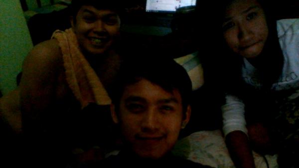 iacoros's tweet image. Attendance check :D
Thesising!
#abcomm #alchico
@fayedicab @nho2