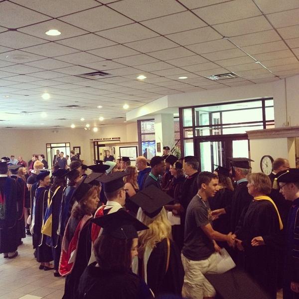 EurekaCollege's tweet photo. Faculty welcome students after opening convocation at #eurekacollege #ecwelcomeweek http://t.co/SLiFKbkfB3 http://t.co/3vUFpUXUCR
