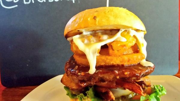 Brassiepub1's tweet photo. The big Brassie Bulleit Bourbon apple bacon Brie burger. #burgerswag #booze #selfie http://t.co/gLXEu482WO